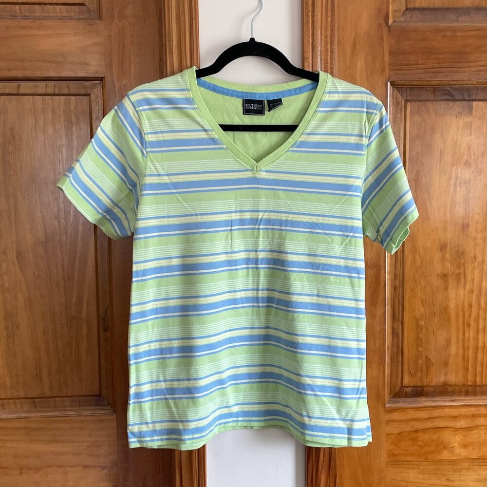 Vintage Southern Expressions Pastel Green, Blue, and White V-Neck Size L Shirt
